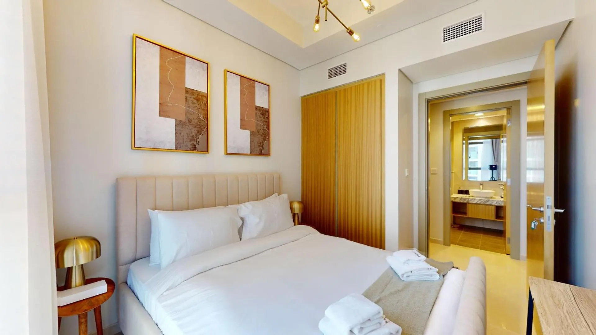 Primestay - Canal View 2Br In Aykon City Tower - Business Bay Dubai United Arab Emirates