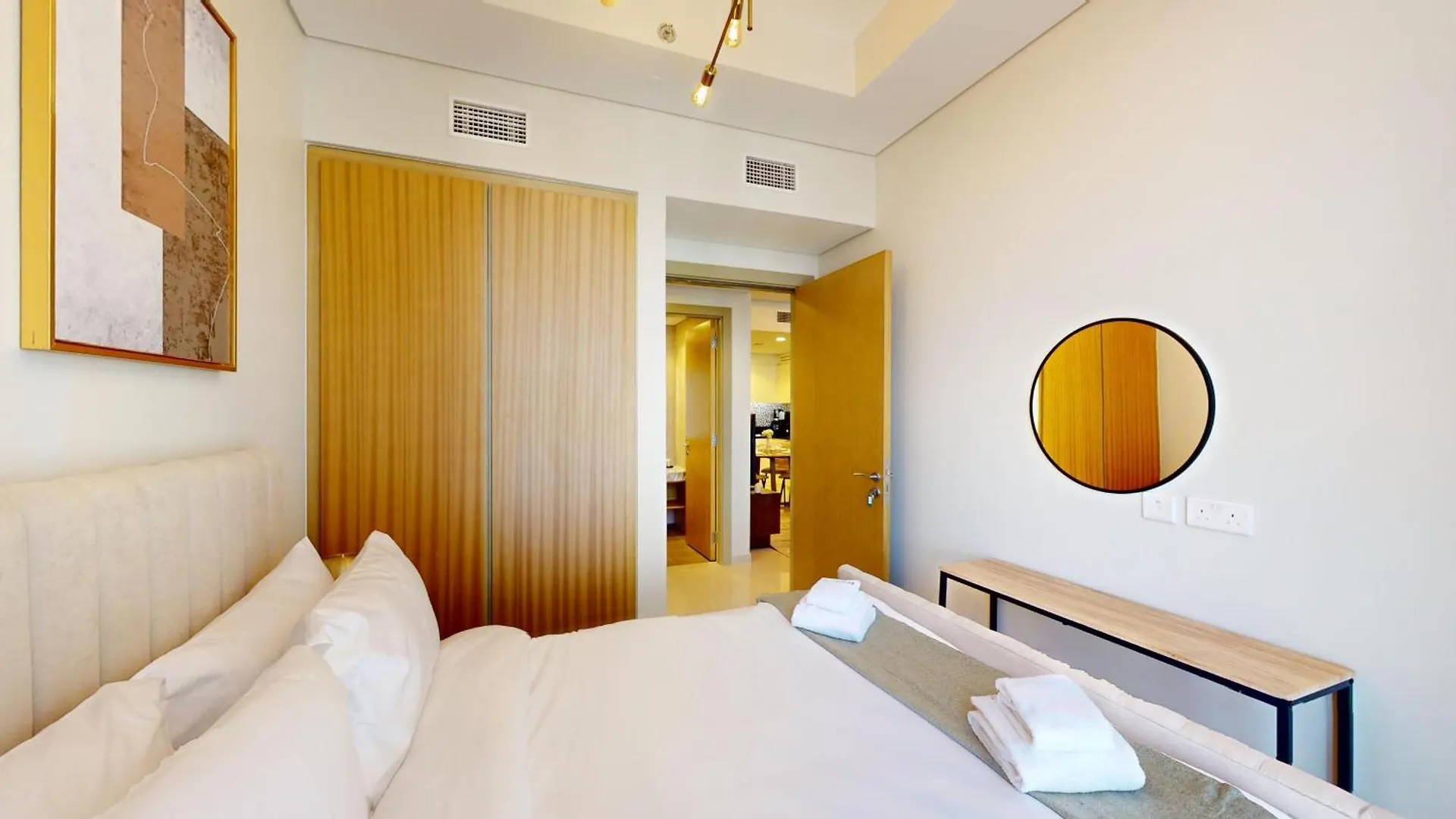 Primestay - Canal View 2Br In Aykon City Tower - Business Bay Dubai Apartment